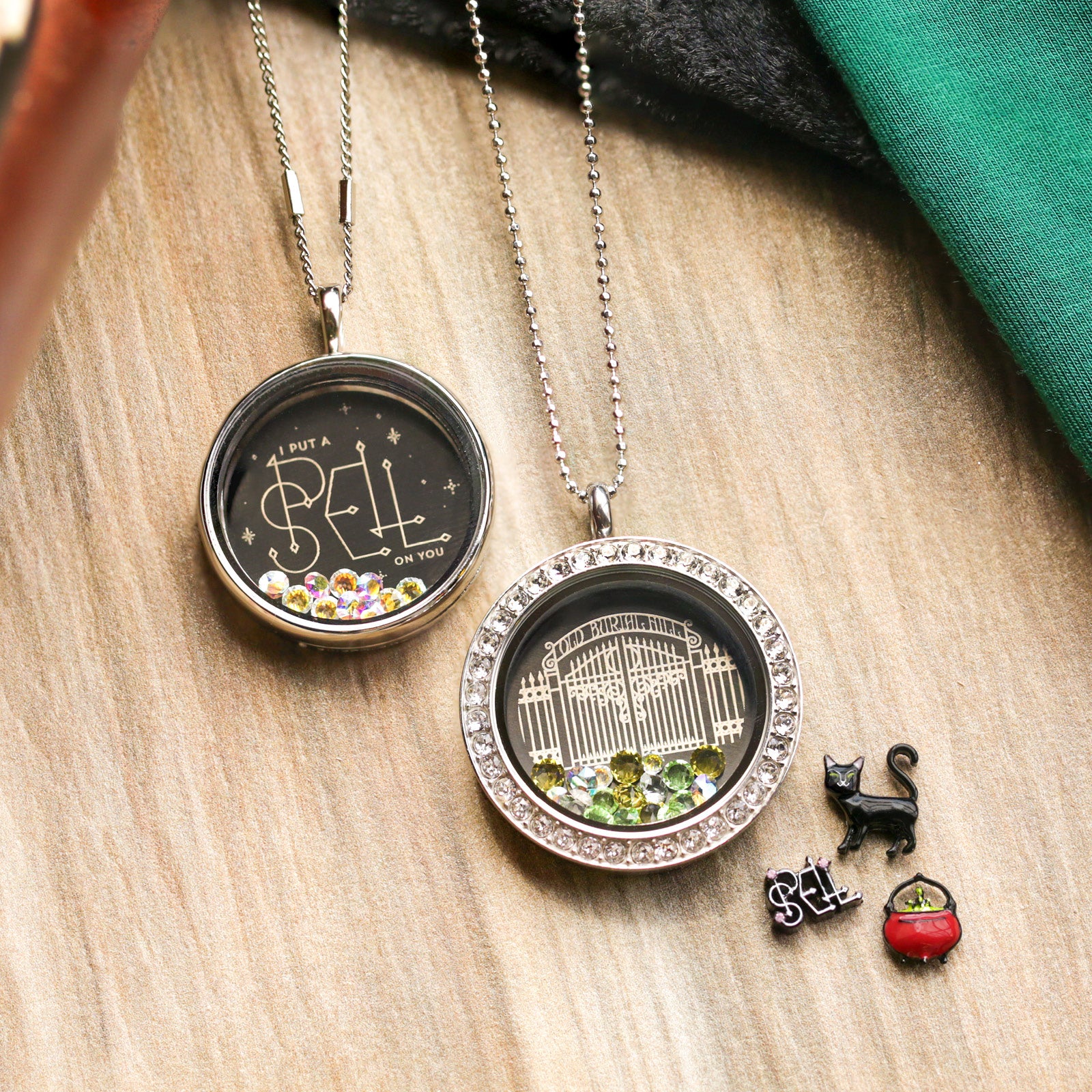 Origami Owl Large Locket hotsell Friends Central Perk Plate